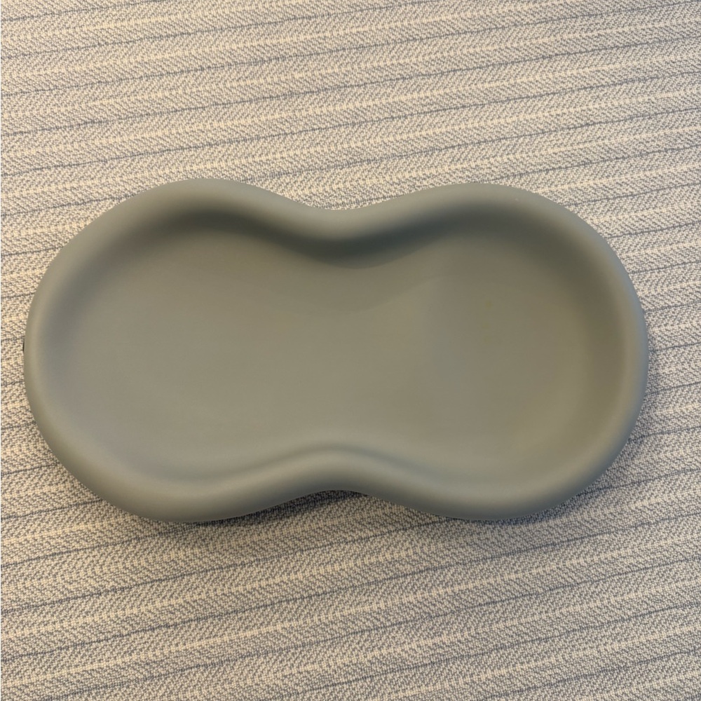 Kids Silicone Plate in Gray